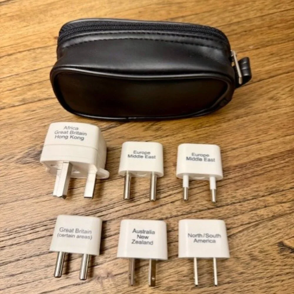 BROOKSTONE World Travel Adapter Kit